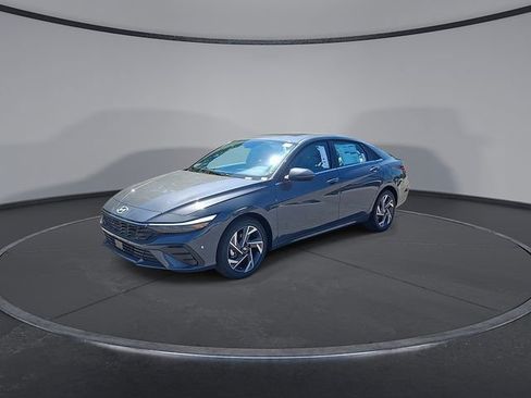 New 2026 Hyundai Elantra Limited FWD image 5