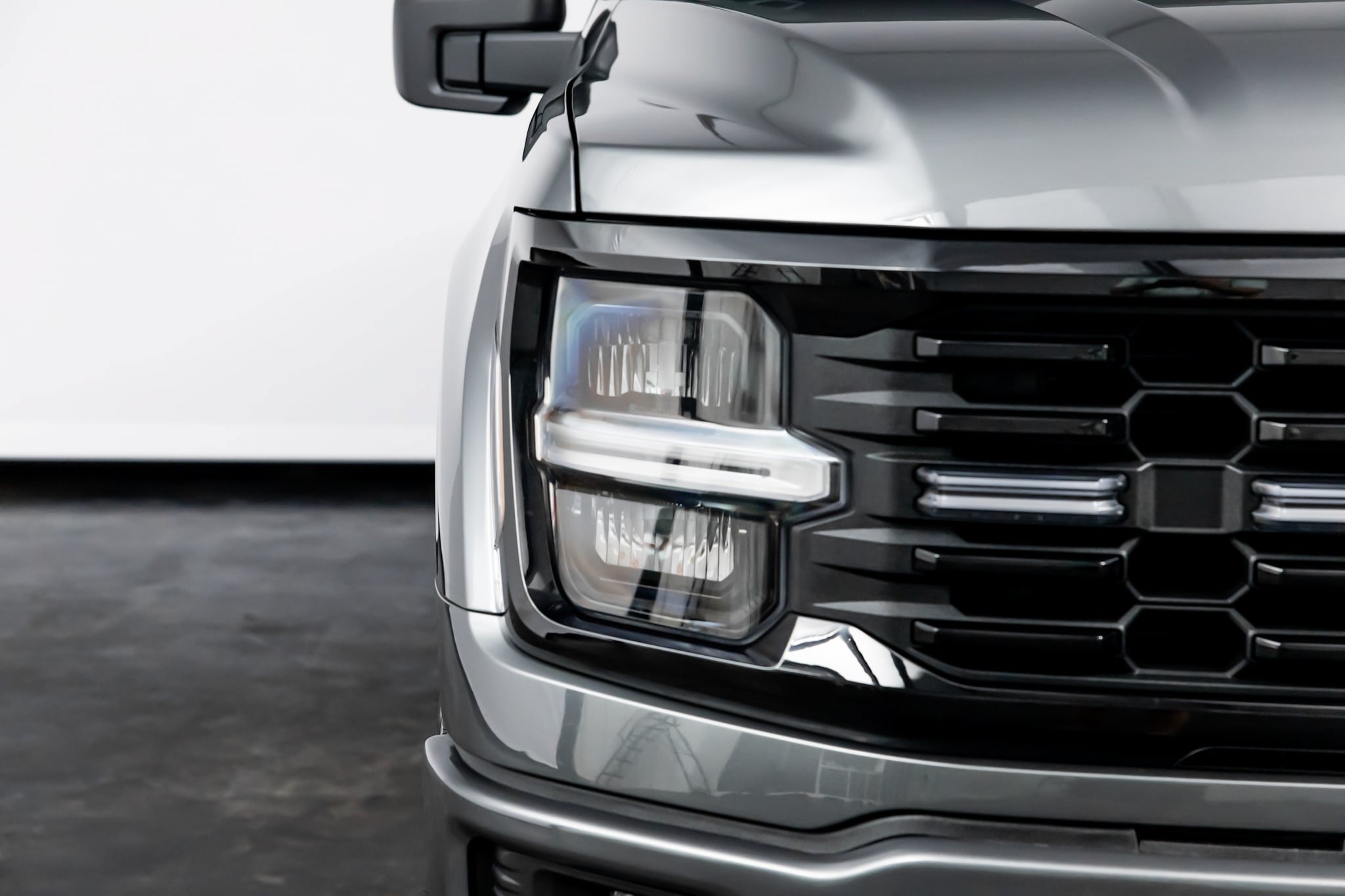 Used 2026 Ford F150 STX w/ F-150 LOBO Package AWD/4WD image 3