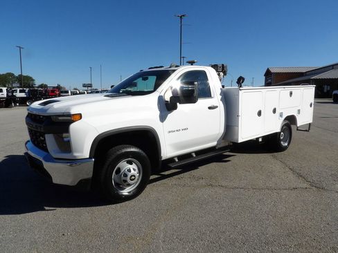 Used 2022 Chevrolet Silverado 3500 W/T w/ WT Fleet Convenience Package image 3