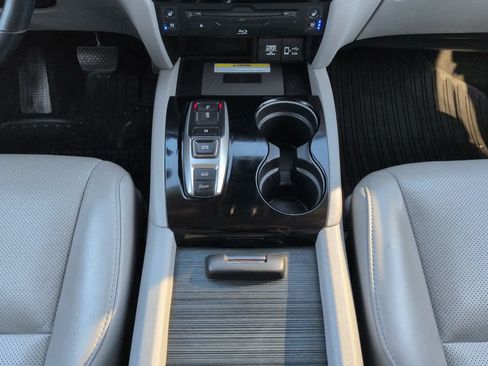 Used 2020 Honda Pilot Elite image 18