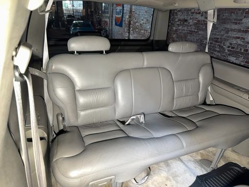 Used 1995 GMC Yukon SLE image 72