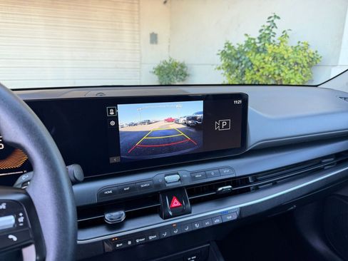 Used 2025 Kia K4 LXS image 24