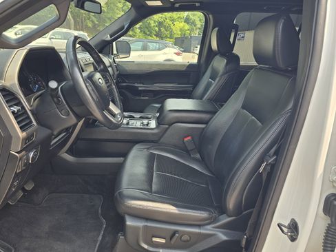 Used 2021 Ford Expedition XLT AWD/4WD image 14