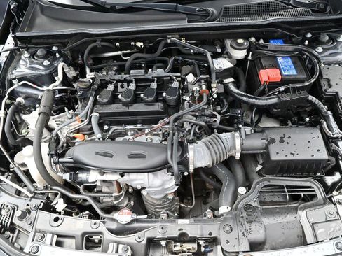 Used 2024 Honda Civic Touring image 39