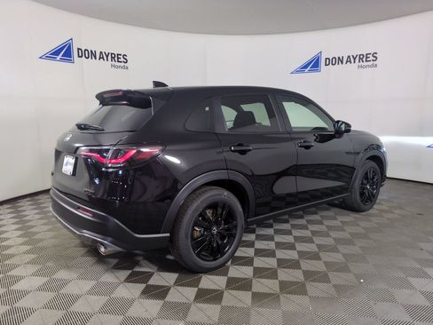 Certified 2026 Honda HR-V Sport image 9