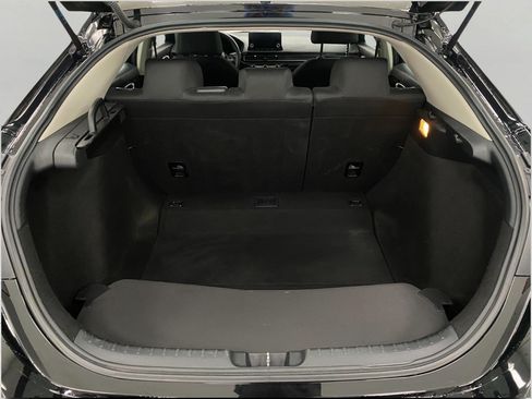 Used 2023 Honda Civic LX image 6