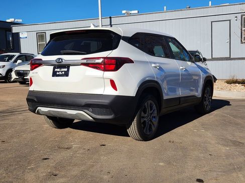 Certified 2021 Kia Seltos LX image 5