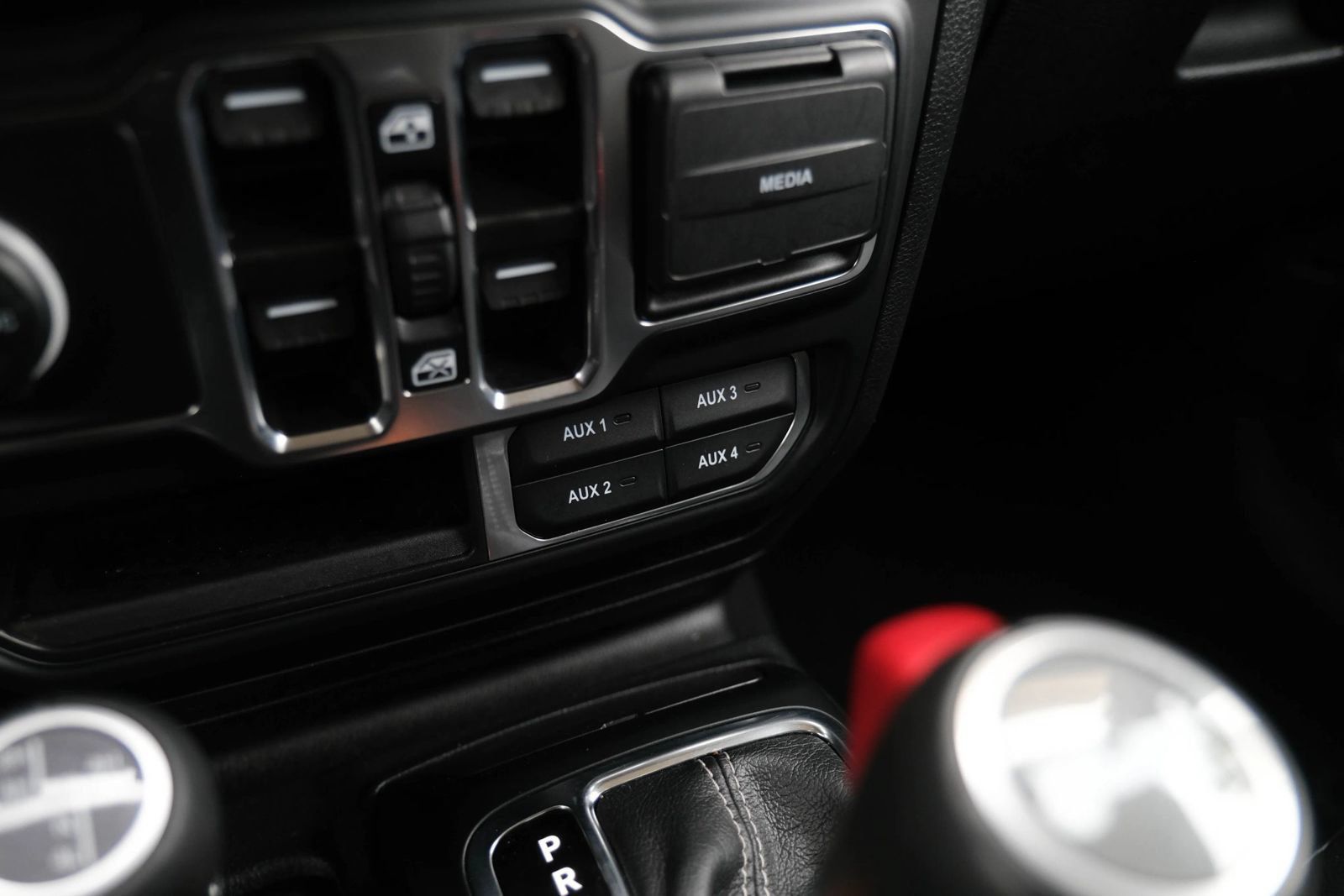 Used 2023 Jeep Wrangler Unlimited Sahara AWD/4WD image 43