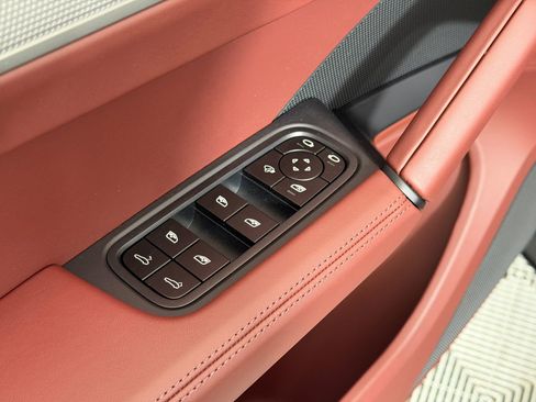 New 2026 Porsche Cayenne S image 23