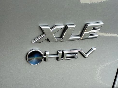 Certified 2025 Toyota RAV4 XLE w/ Convenience Package image 10