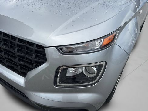Certified 2024 Hyundai Venue SE FWD image 13
