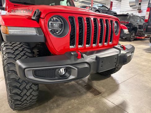 Used 2020 Jeep Gladiator Rubicon AWD/4WD image 2