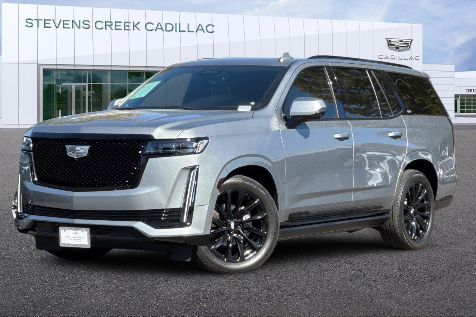 Certified 2023 Cadillac Escalade Sport Platinum w/ LPO, ONYX Package AWD/4WD image 7