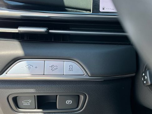 Used 2025 Genesis GV80 2.5T Standard AWD/4WD image 28