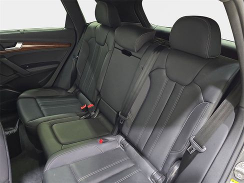 Used 2023 Audi Q5 2.0T Prestige w/ Prestige Package image 14