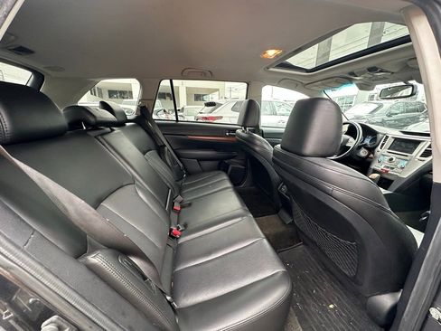 Used 2013 Subaru Outback 3.6R Limited image 13