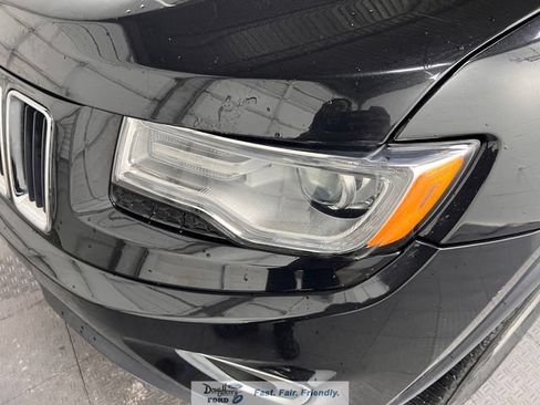 Used 2015 Jeep Grand Cherokee Limited w/ Luxury Group II AWD/4WD image 10