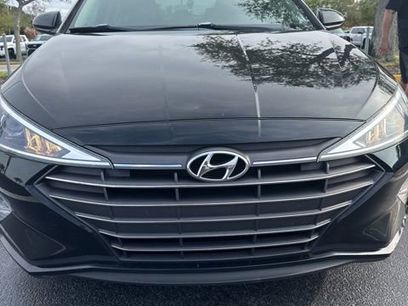 Used 2019 Hyundai Elantra SE w/ Cargo Package