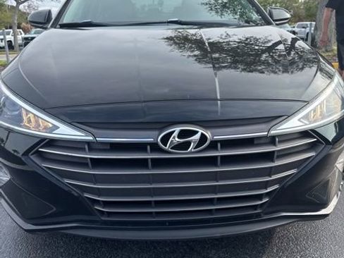Used 2019 Hyundai Elantra SE w/ Cargo Package image 1