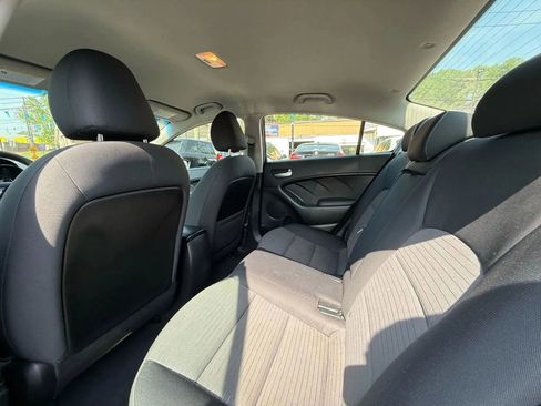 Used 2017 Kia Forte LX w/ LX Popular Package image 35