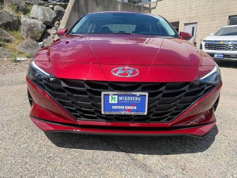 Certified 2023 Hyundai Elantra SEL w/ Preferred Accessory Package FWD image 10