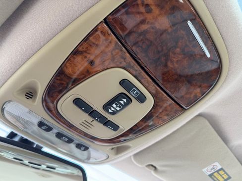Used 2005 Jaguar XJ8 L image 15