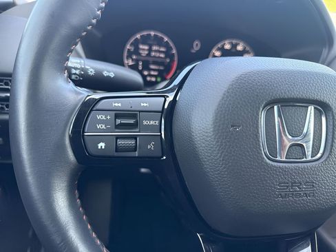 Used 2025 Honda HR-V Sport image 13