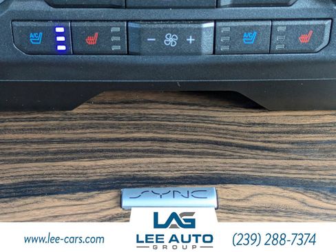 Used 2016 Ford F150 Lariat w/ Equipment Group 502A Luxury AWD/4WD image 21