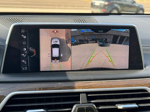 Used 2016 BMW 740i RWD image 8