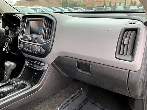 Used 2018 Chevrolet Colorado W/T w/ WT Convenience Package image 24