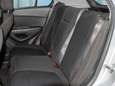 Used 2020 Chevrolet Trax LS image 16