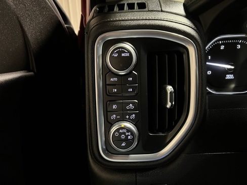 Used 2022 GMC Sierra 3500 Denali image 34