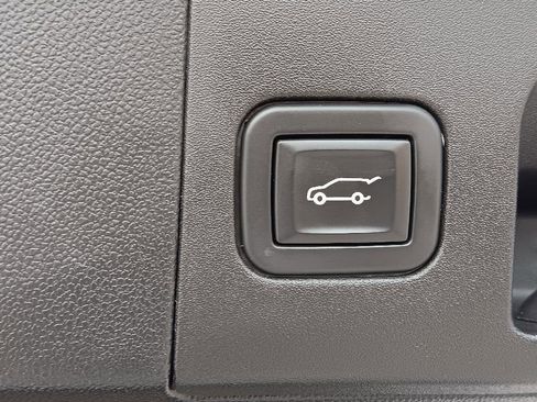 Used 2021 Cadillac XT5 Premium Luxury w/ Platinum Package image 35