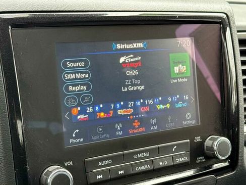 Used 2023 Nissan Frontier SV image 17