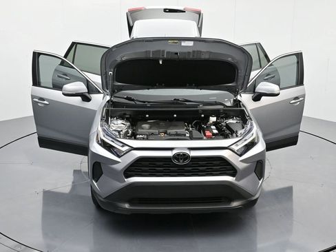 Used 2025 Toyota RAV4 XLE image 42