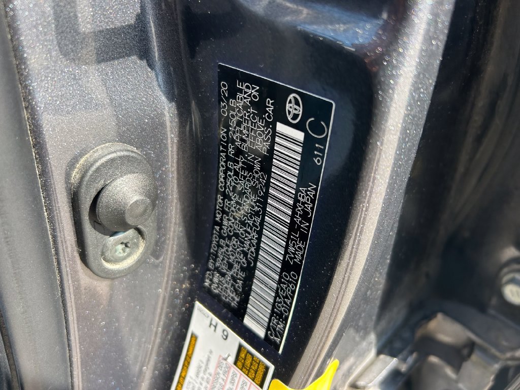 Used 2020 Toyota Prius XLE FWD image 10
