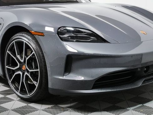 New 2026 Porsche Taycan 4S AWD/4WD image 33