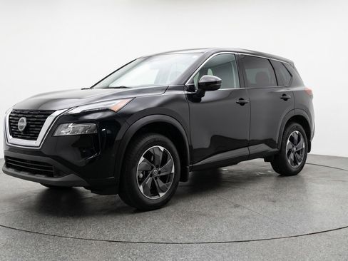 Used 2025 Nissan Rogue SV AWD/4WD image 3