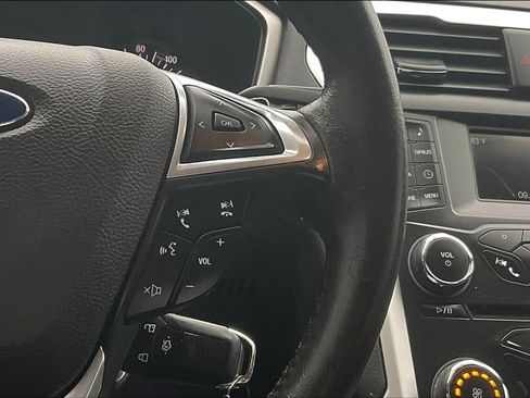 Used 2015 Ford Fusion SE w/ Equipment Group 201A AWD/4WD image 12