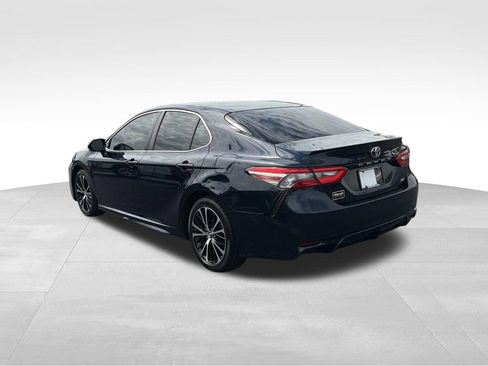Used 2018 Toyota Camry SE w/ Convenience Package FWD image 6