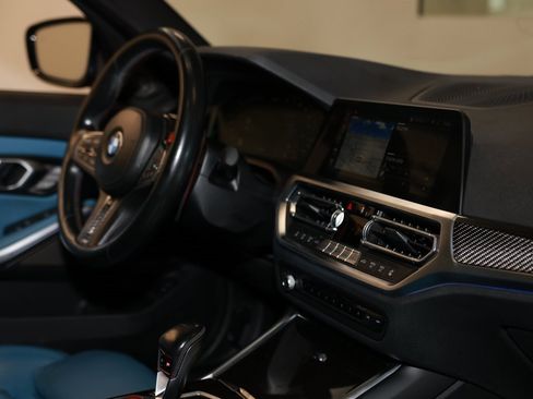 Used 2022 BMW M3 Competition w/ M Carbon Exterior Package image 18