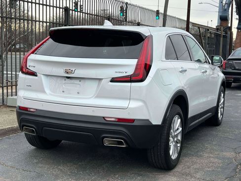 Certified 2023 Cadillac XT4 Luxury w/ Cold Weather Package image 4