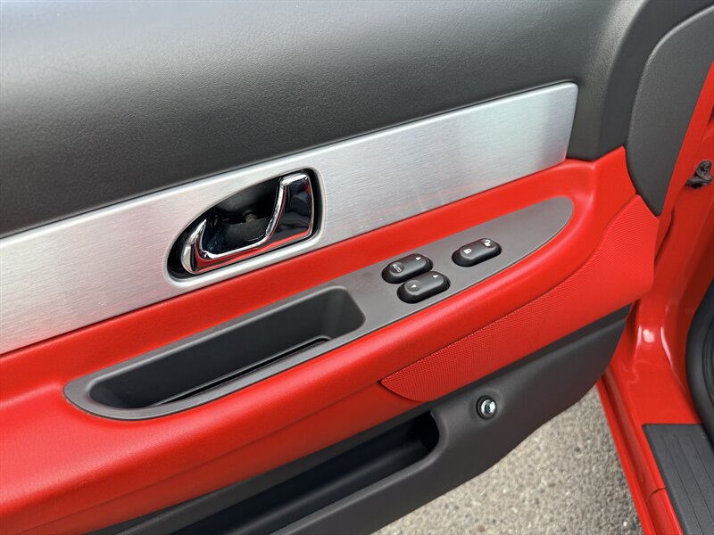 Used 2002 Ford Thunderbird RWD image 21