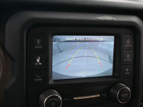 Used 2019 Jeep Wrangler Sport AWD/4WD image 21