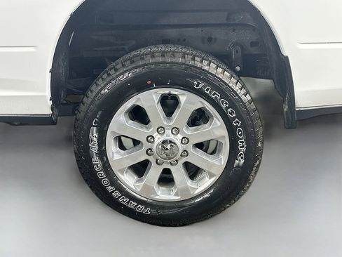 New 2026 RAM 2500 Laramie AWD/4WD image 17