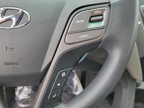 Used 2017 Hyundai Santa Fe Sport FWD image 21