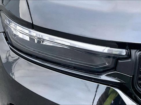 Used 2024 Jeep Grand Cherokee Altitude image 30