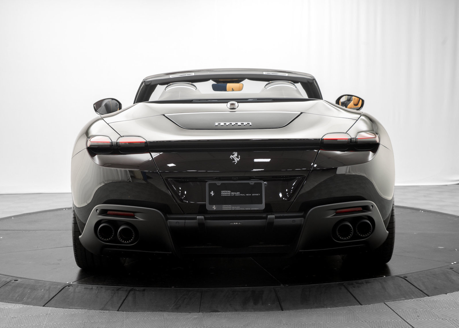 Used 2026 Ferrari Roma Spider RWD image 6