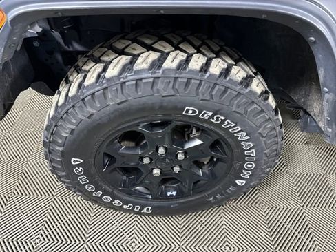 Used 2023 Jeep Wrangler Unlimited w/ Cold Weather Group image 9