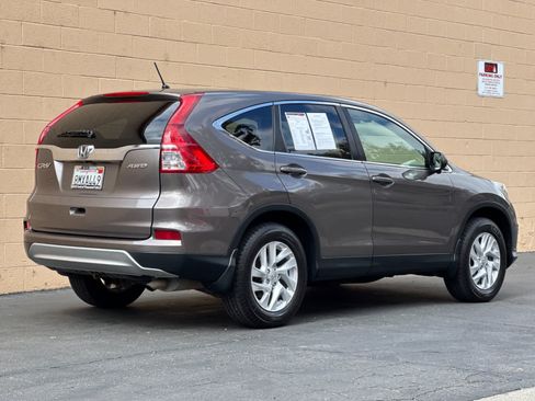Used 2016 Honda CR-V EX image 2